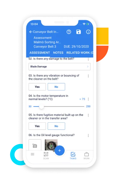 The 4Industry app on a phone, showing a conveyor belt assessment with yes/no questions and a temperature slider